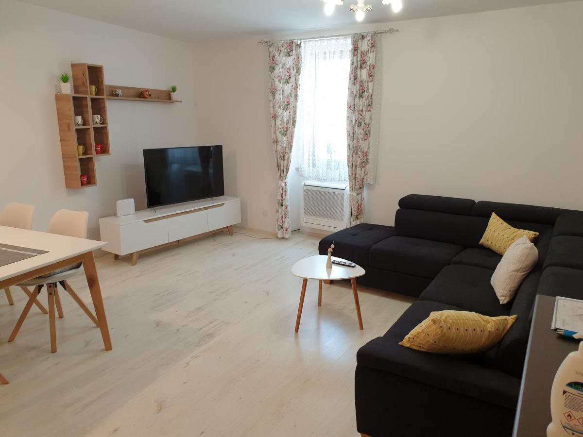 Apartment Old Town Умаг Экстерьер фото