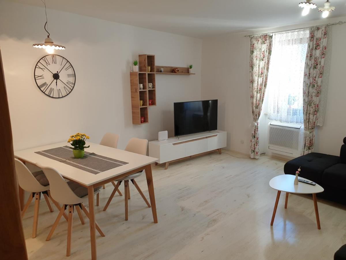 Apartment Old Town Умаг Экстерьер фото